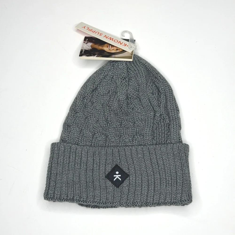 Known Supply Everest Beanie - Grey‎ NWT